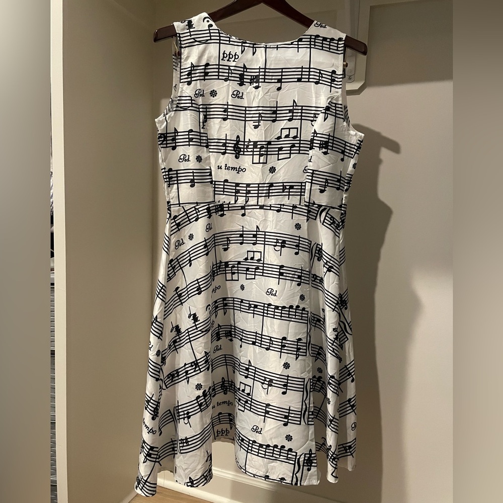 Music Note Print  Dress - Black & White